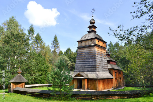 Skansen w Nowym Sączu - drewniana cerkiew ze wsi Czarne