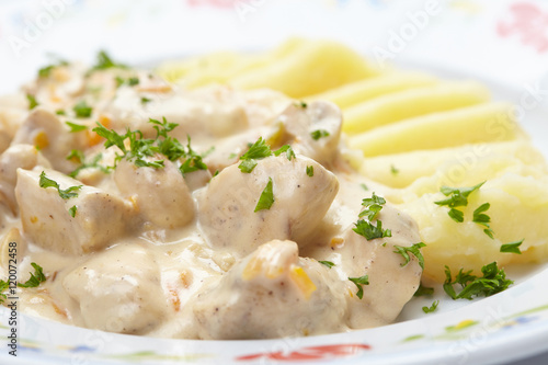 mashed potato with meat