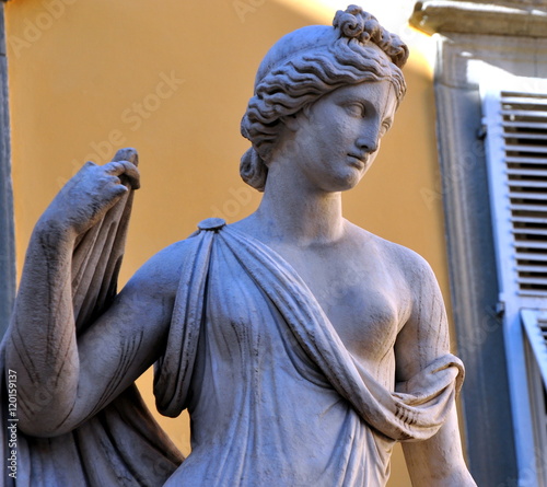 Statue in der Altstadt von Lucca
