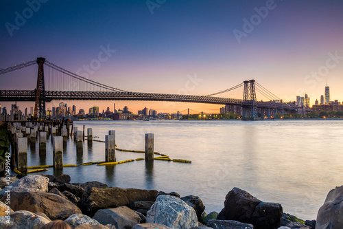 williamsburg bridge and brokklyn industrial zone