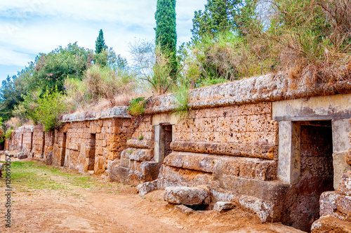 Nekropolen von Tarquinia und Cerveteri