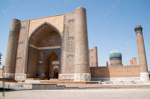 Widok na meczet Bibi Chanum w Samarkandzie.