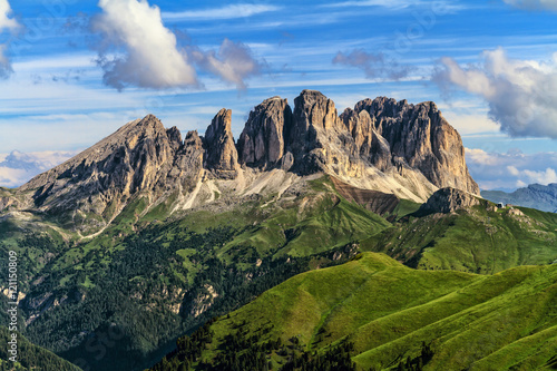 Dolomity - mocowanie Sassolungo z Val di Fassa, Trentino, Włochy
