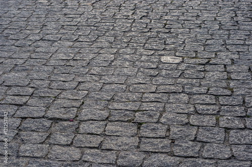 kostka brukowa oryginalna starobruk ułożony na ulicy,paving on the street