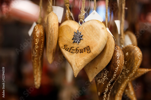 Wood Salzburg Heart