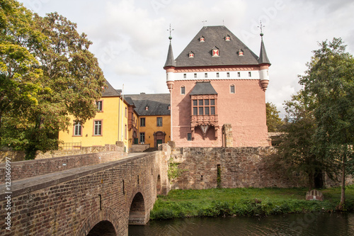 Schloss Burgau - Blick auf die Hauptburg