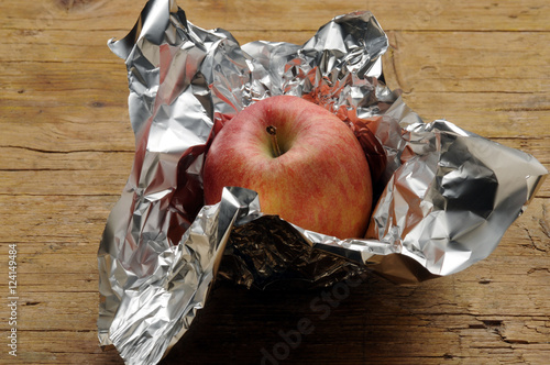 อบแอปเปิ้ล Baked apple Manzana horneada Mela al forno 焼いたアップル Gebackener apfel Ugnsbakat äpple Pieczone jabłko cotta Sült alma