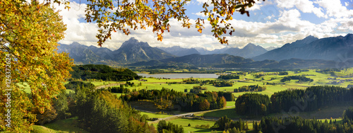 Panorama Landschaft in Bayern bei Füssen im Allgäu