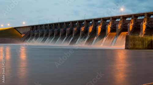 Keystone Dam at Twighlight