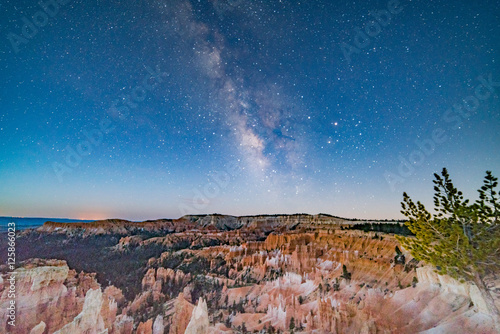 Milky Way over Bryce Canyon Utah between Moonset and Sunrise