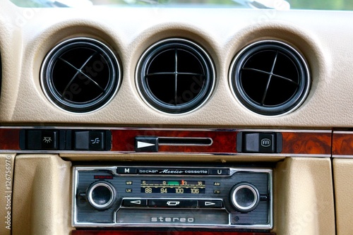 Vintage car radio