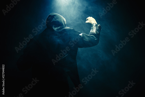 Mann Nebel Faust Hand