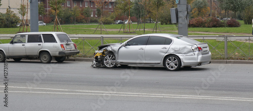 accident Lexus crash while overtaking