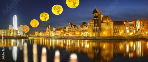 Super moon over the Gdansk panorama