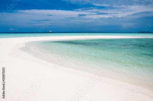 Sand bank in Maldives, luxury white sand beach
