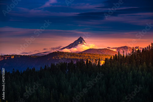 Mt Thielsen at Sunrise Oregon Landscape