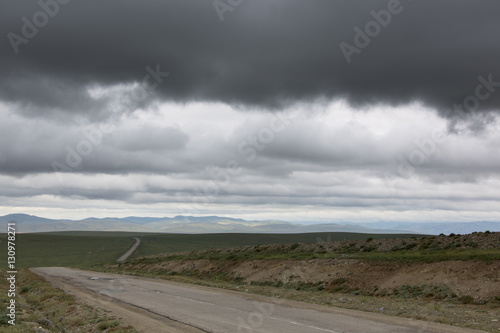 Hauptstraße durch die Mongolei - Verbindung zwischen Ulan Bator und Karakorum