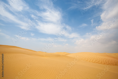 desert dunes background