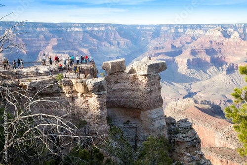 Grand Canyon, South Rim, crowd of tourists