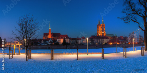 Wrocław zimowa panorama Ostrowa Tumskiego
