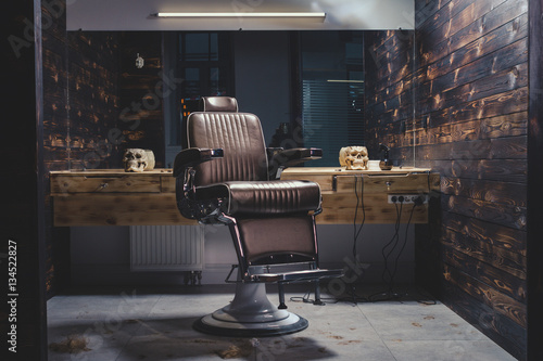 Stylish Vintage Barber Chair 