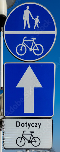 Droga rowerowa,znaki drogowe
