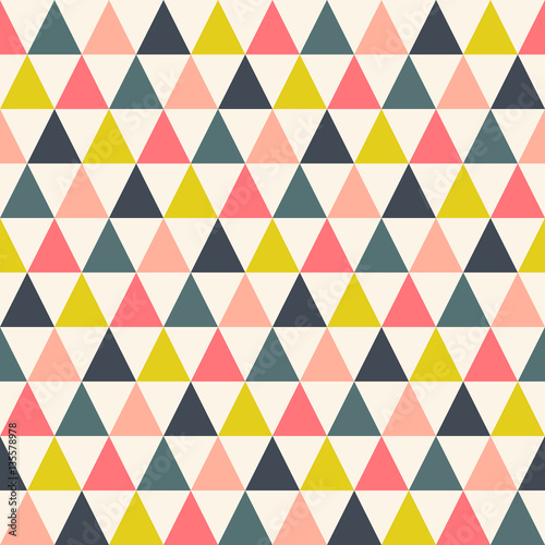 Retro triangle seamless pattern. Vintage geometric background. Vector illustration.