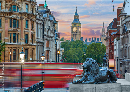 London Trafalgar Square lion and Big Ben