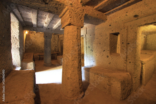 cerveteri necropoli della banditaccia etrusca scavi tombe a cumulo