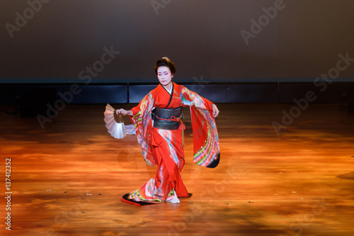 Japanese dance