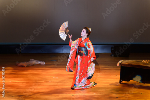 Japanese dance