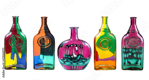 Пять стеклянных бутылок с абстрактным рисунком на белом фоне 