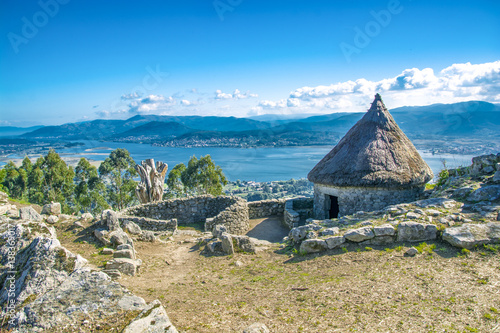 Monte Santa Tecla (A Guardia, Galicia, España): Reconstrucción de un poblado celta