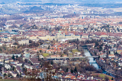 Aussicht vom Hausberg -Gurten Kulm- auf die Stadt Bern, Schweiz