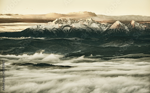 Panorama Tatr Bielskich z szczytu Trzech Koron 