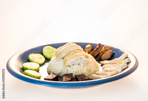 hainanese chicken rice in plate