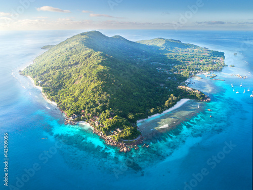 Insel im Ozean, La Digue - Seychellen
