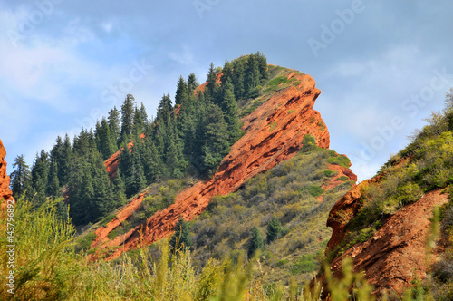 Jeti-Ögüz Rocks (seven bulls) - red rock formation in Kyrgystan 