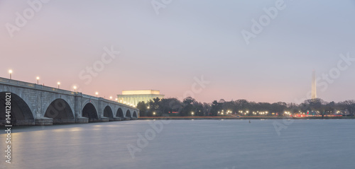 Arlington Memorial Bridge to Lincoln Memorial