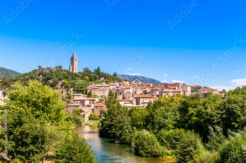 Village d'Olargues dans l'Hérault en Occitanie, France 