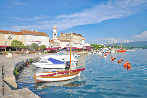 Hafenpromenade in Krk Stadt auf der Insel Krk,Adria,Kroatien
