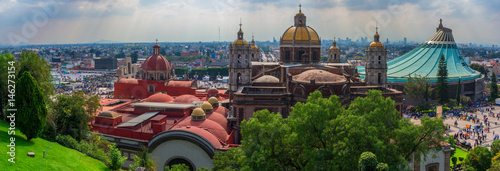 Plac bazyliki Matki Bożej z Guadalupe w Meksyku