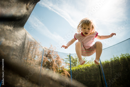 Jumping trampoline