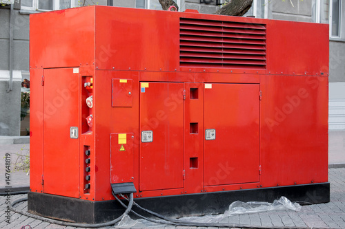 Mobile electric power generator for emergency situations.