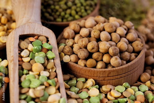 Yellow peas, green peas, green lentils, red lentils, chickpeas