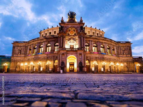 Illuminated Semperoper in Dresden (Opera; Saxony, Germany)