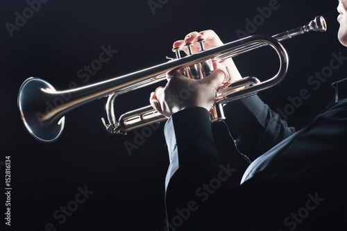 Trumpet player. Trumpeter hands