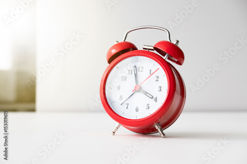réveil alarme réveiller heure minute seconde dring se réveiller temps écouler presser passé planning