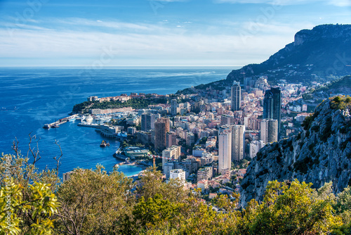 Vue de Monaco au crépuscule