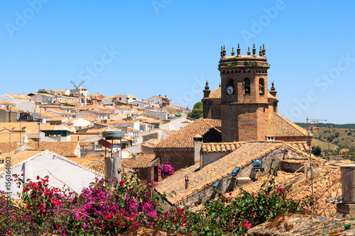 Monumento - Iglesia San Mateo en Baños de la Encina, Jaén, España